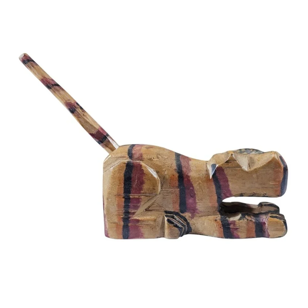 Vintage Guatemala Hand Carved Wood Cat Figurine Folk Art Painted Striped Wooden - Picture 3 of 10